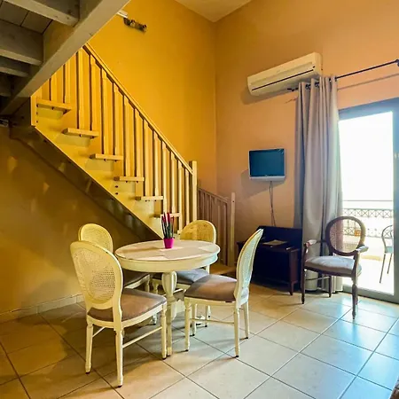 Crystal Palace - Vista Hotell